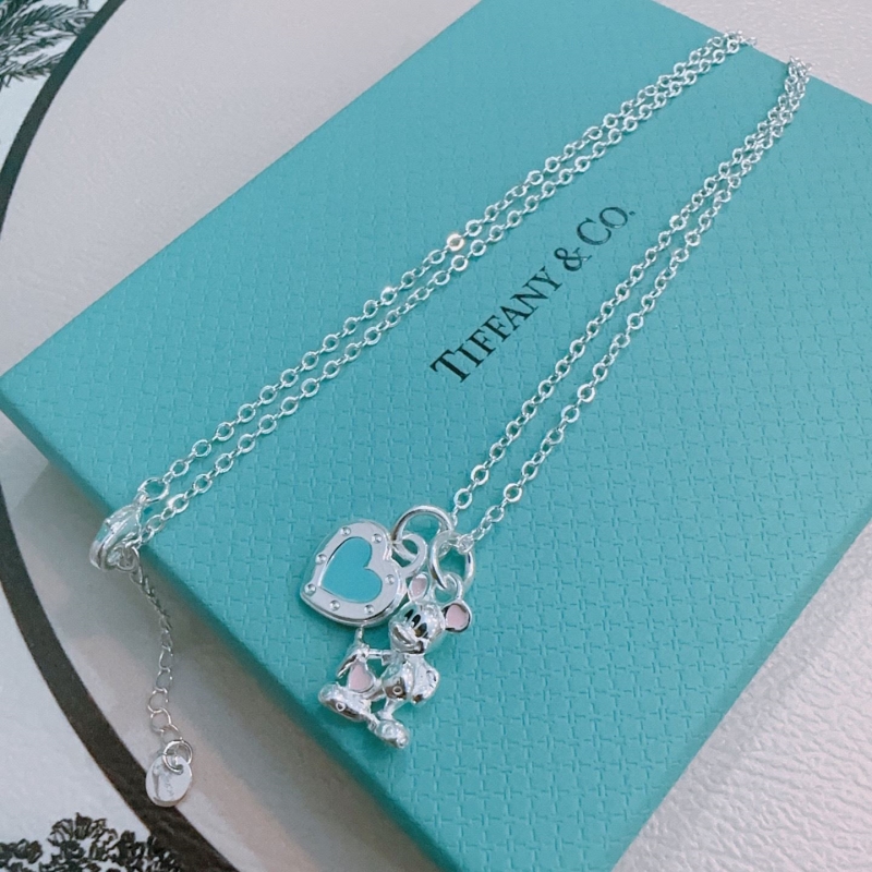 T*f*ny necklaces